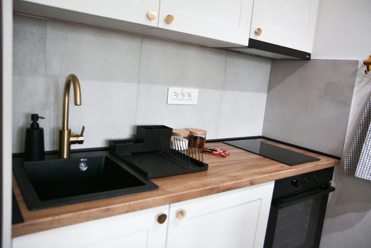 Crown Apartment Суботиця Екстер'єр фото